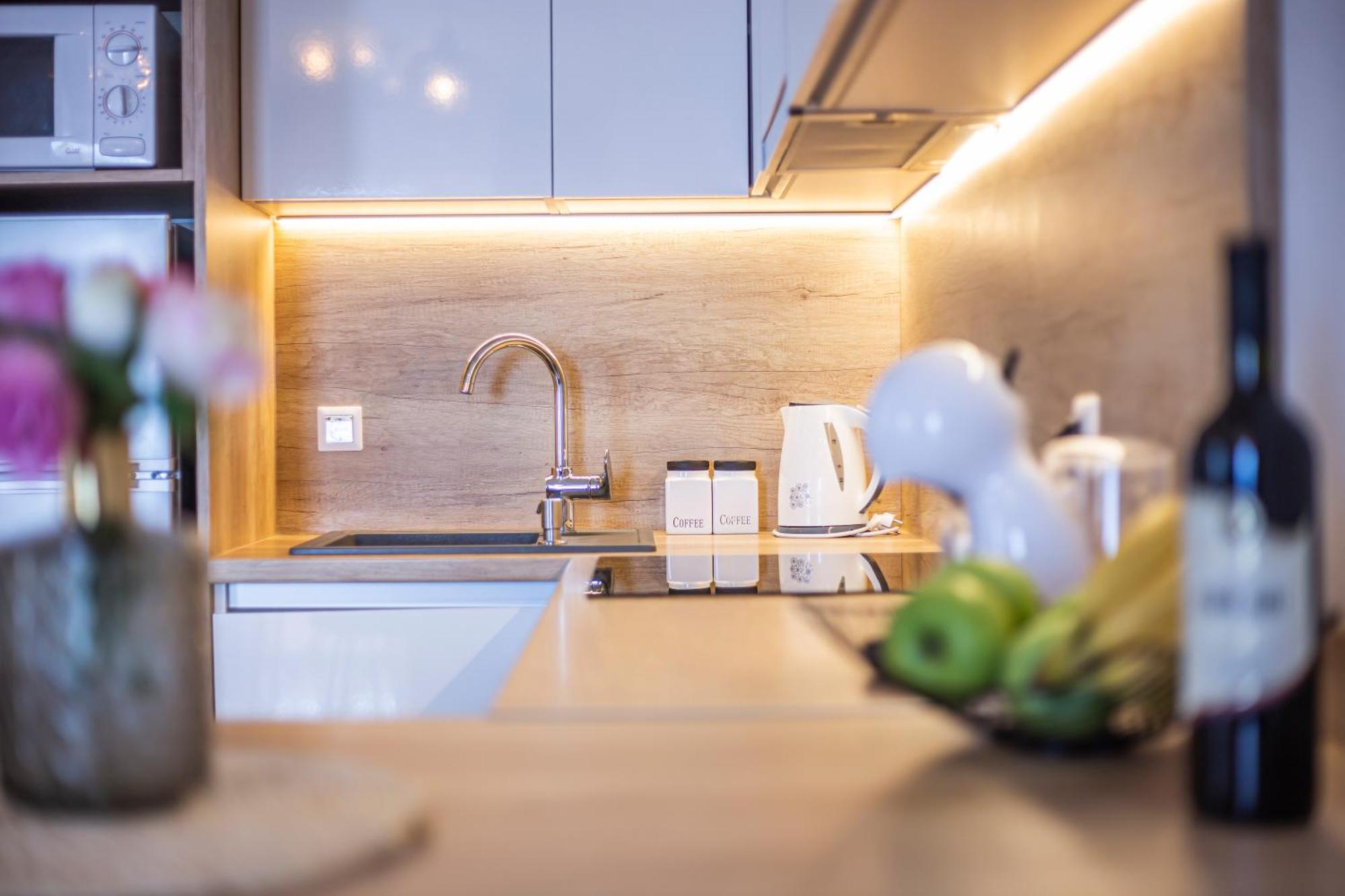 Apartments Emilija 马卡尔斯卡 外观 照片